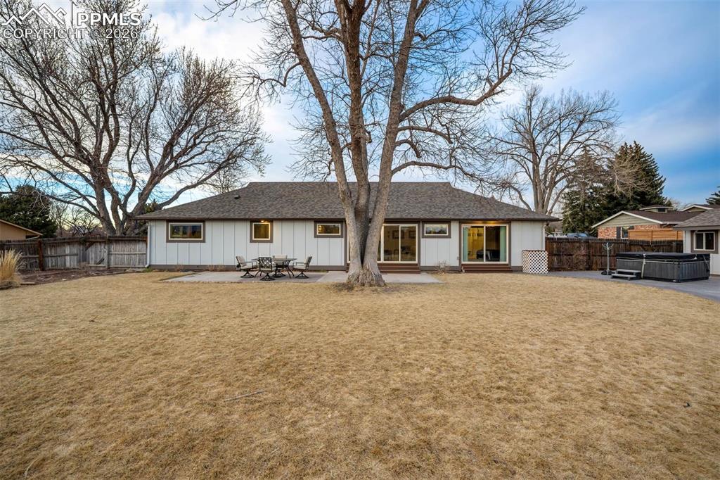 Image 41 of 50: Back of Structure