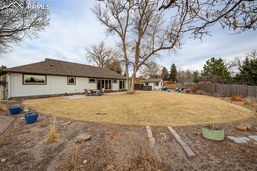 Image 47 of 50: Back of Structure