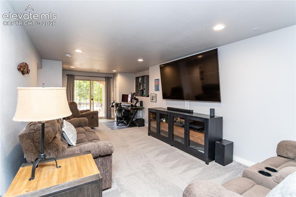 Image 34 of 44: Family Room