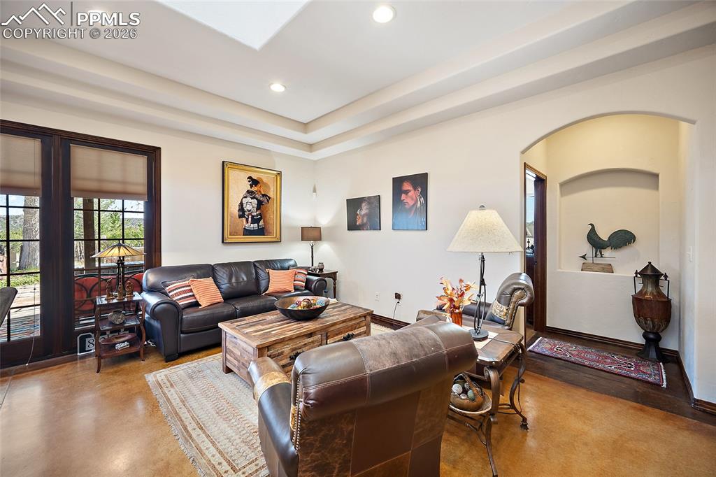 Image 18 of 47: Living Room