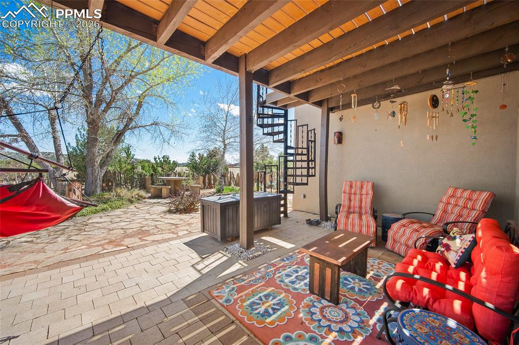 Image 32 of 47: Patio