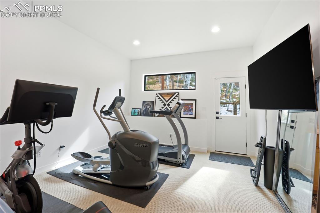 Image 43 of 50: Exercise Room