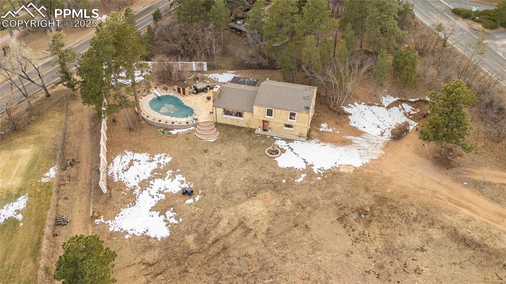 Image 46 of 48: Drone / aerial view