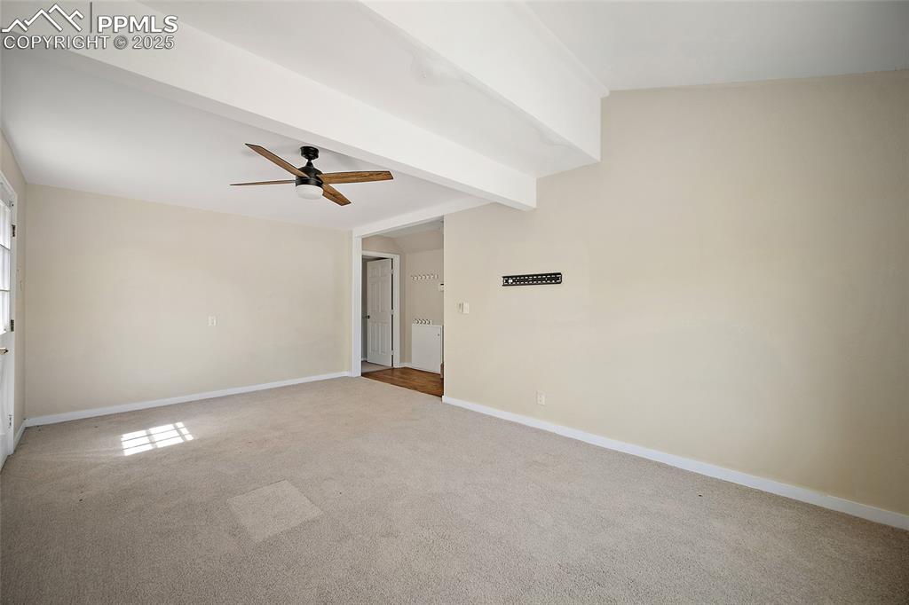 Image 13 of 33: Family Room