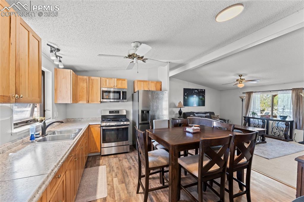 Image 10 of 29: Kitchen