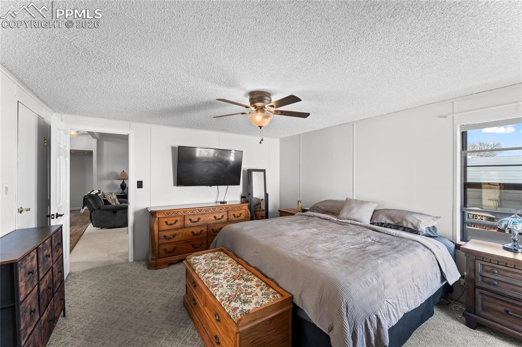 Image 14 of 29: Bedroom