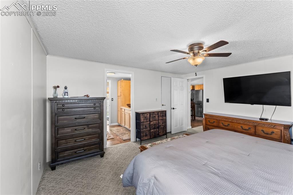 Image 15 of 29: Bedroom