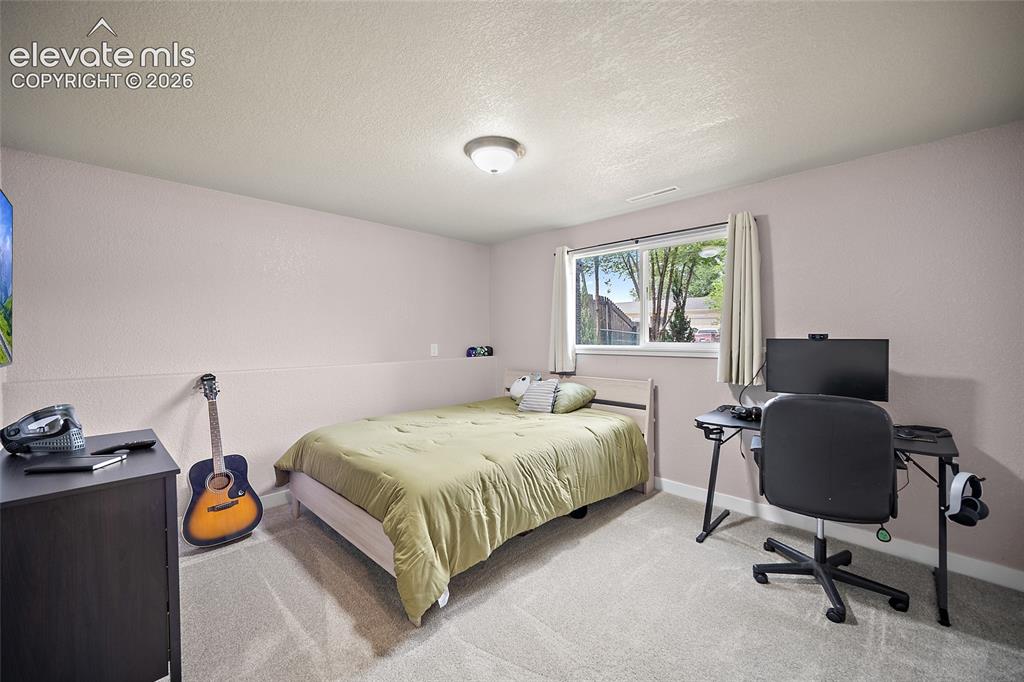 Image 16 of 40: Master Bedroom