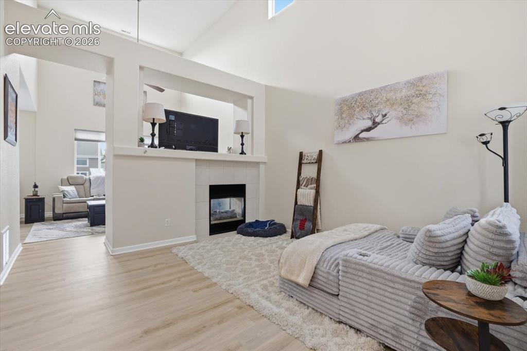 Image 5 of 27: Family Room