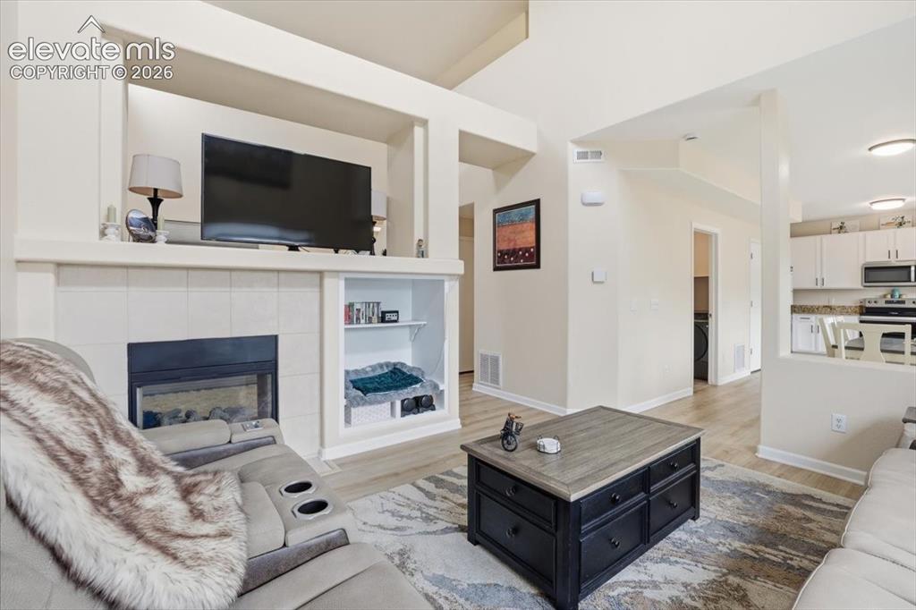 Image 9 of 27: Living Room