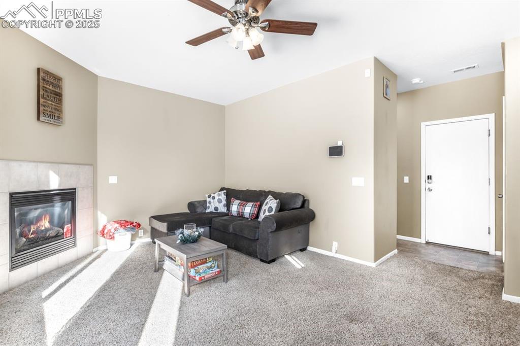 Image 9 of 22: Living Room