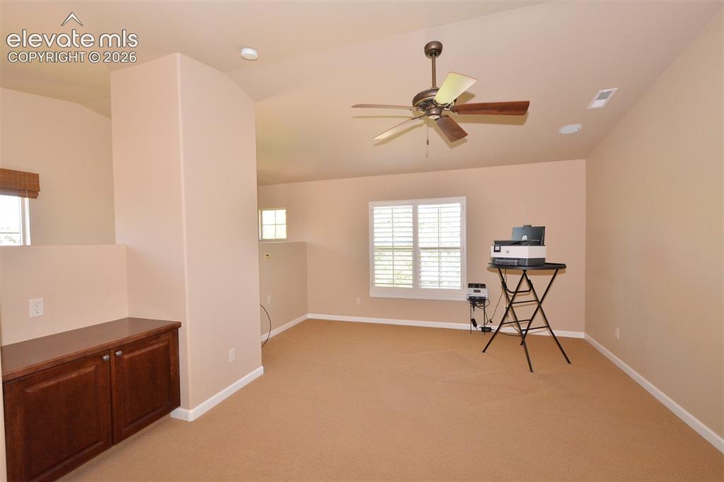Image 16 of 31: Office/Loft