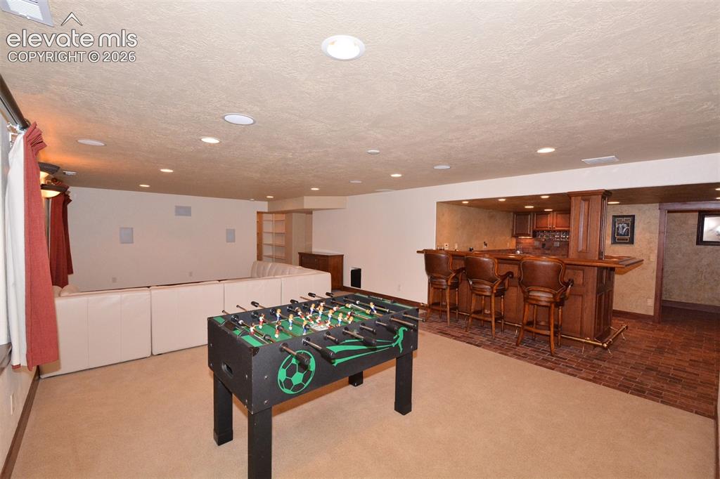 Image 7 of 31: Full basement - Rec/Family room