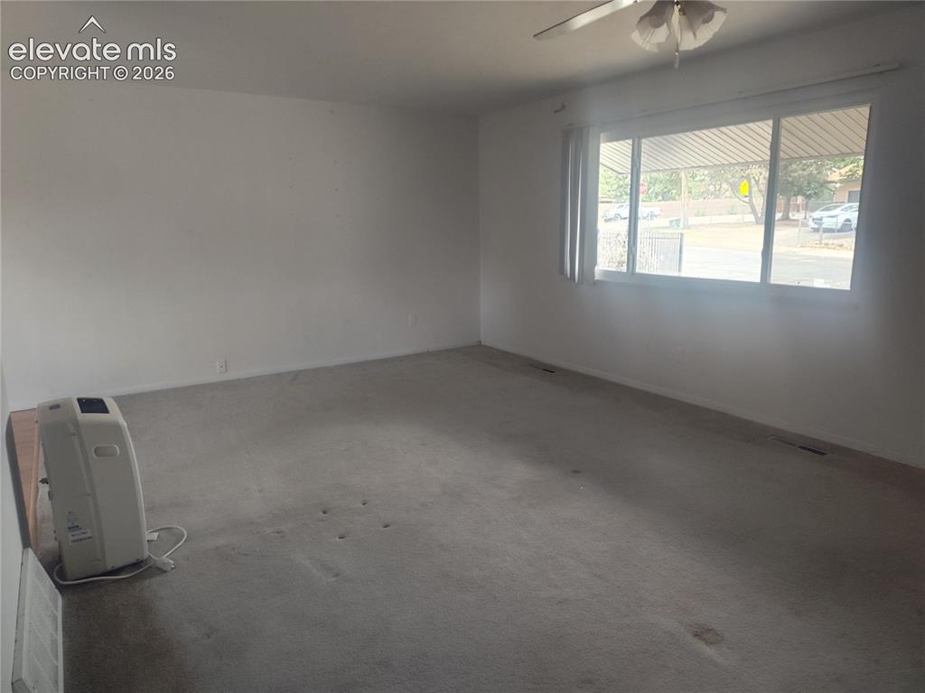 Image 2 of 18: Living Room