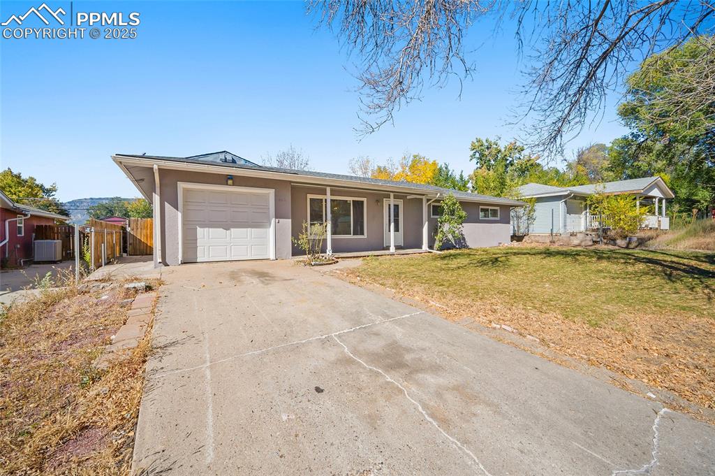 Image 7 of 33: Front of Structure