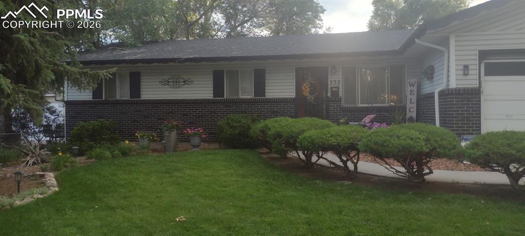 Image 22 of 24: Front of home 