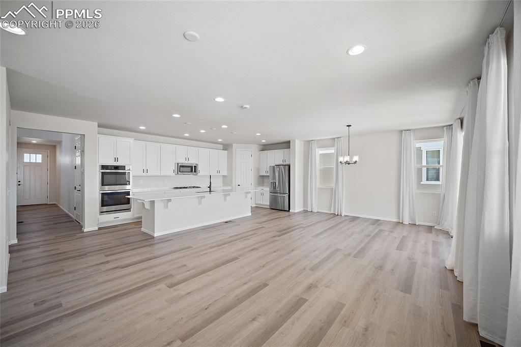 Image 12 of 44: Kitchen