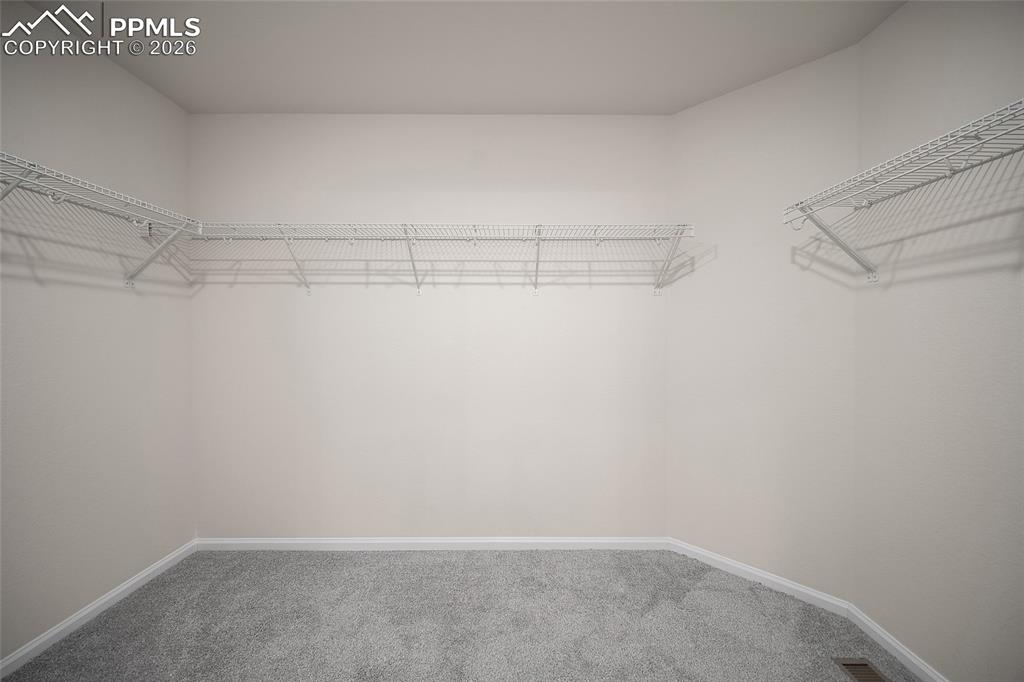 Image 24 of 44: Closet