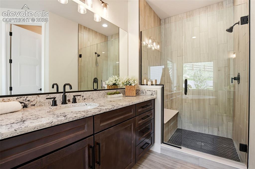 Image 10 of 46: Bathroom