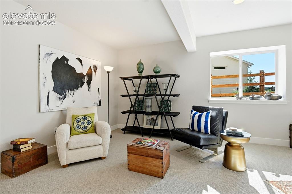 Image 34 of 46: Sitting Room