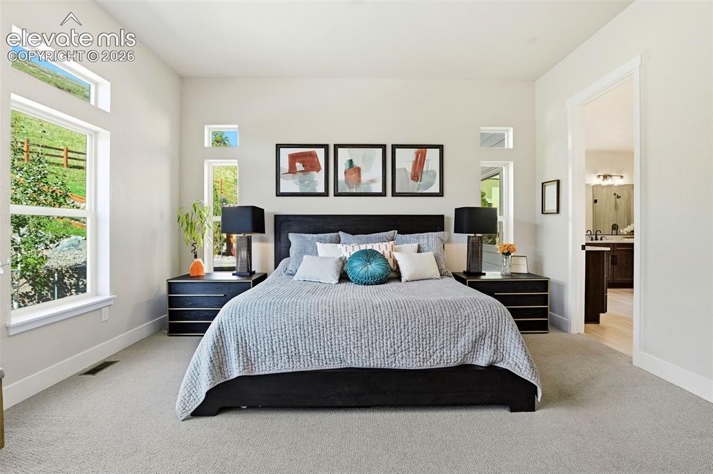 Image 8 of 46: Bedroom