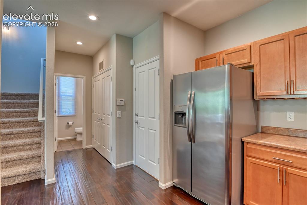 Image 18 of 44: Kitchen