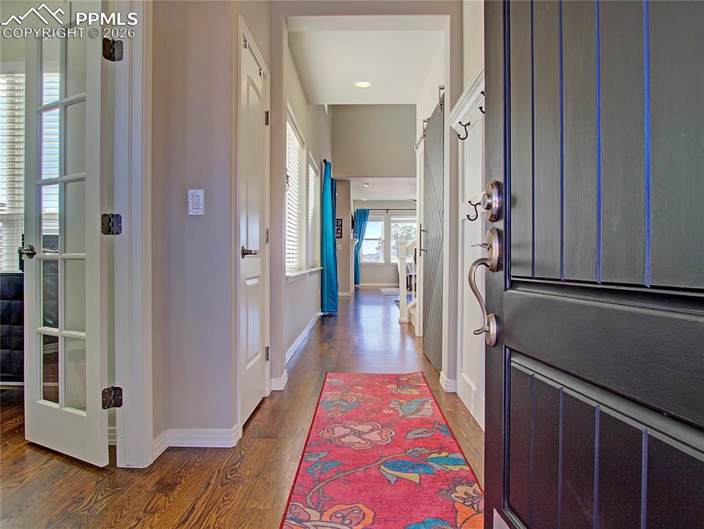 Image 3 of 43: Entry