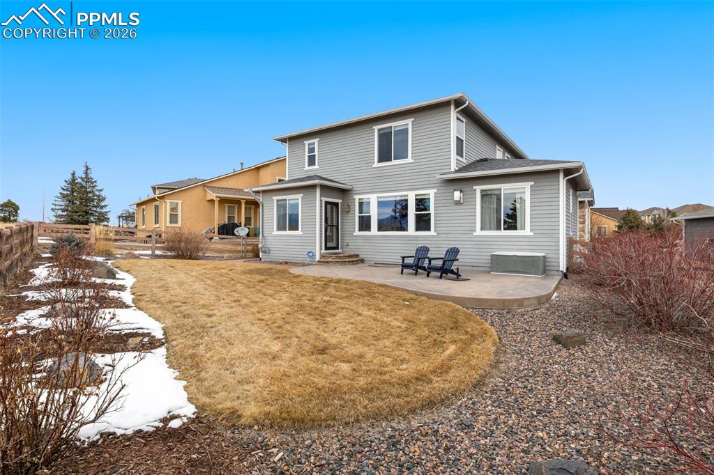 Image 45 of 46: Back of Structure