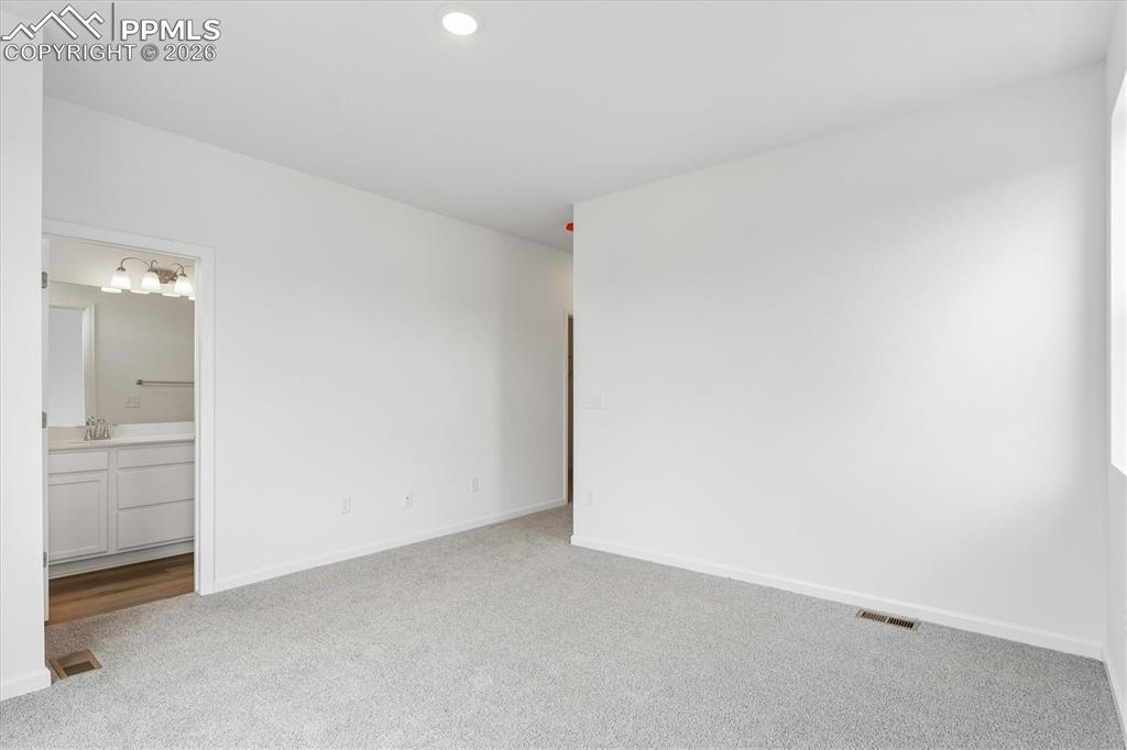 Image 15 of 20: No Description Available