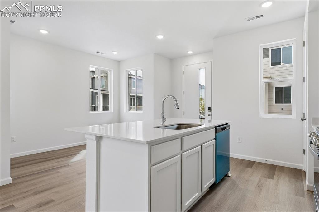 Image 4 of 20: No Description Available