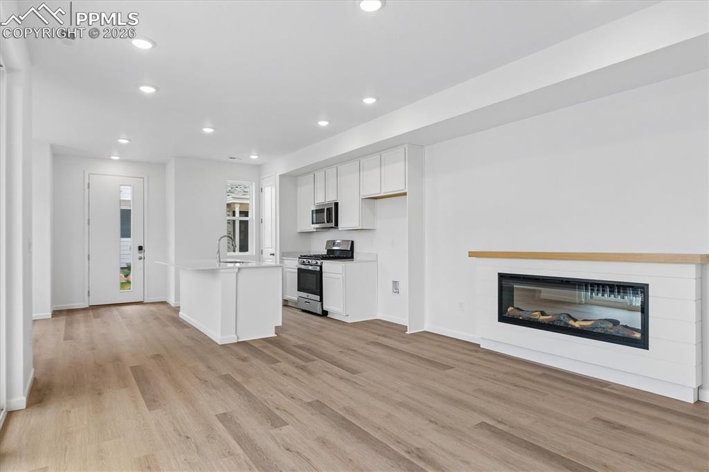 Image 7 of 20: No Description Available