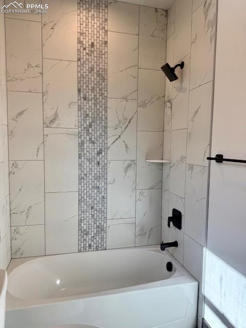 Image 4 of 26: Bathroom