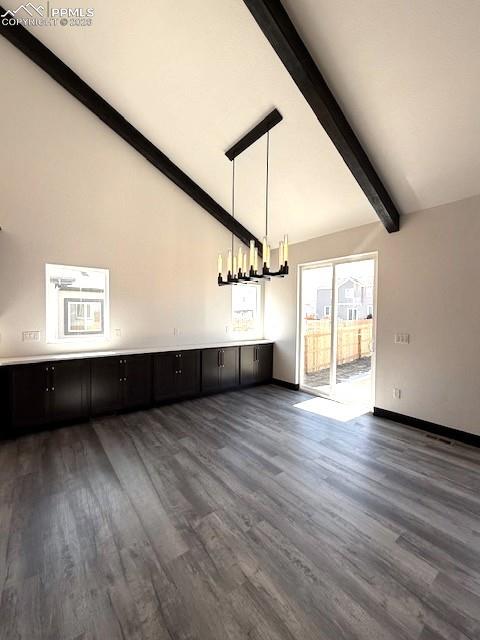 Image 7 of 26: Dining Area