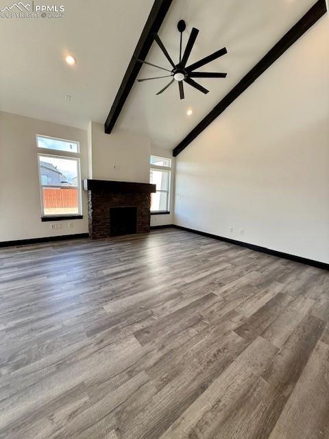 Image 9 of 26: Living Room