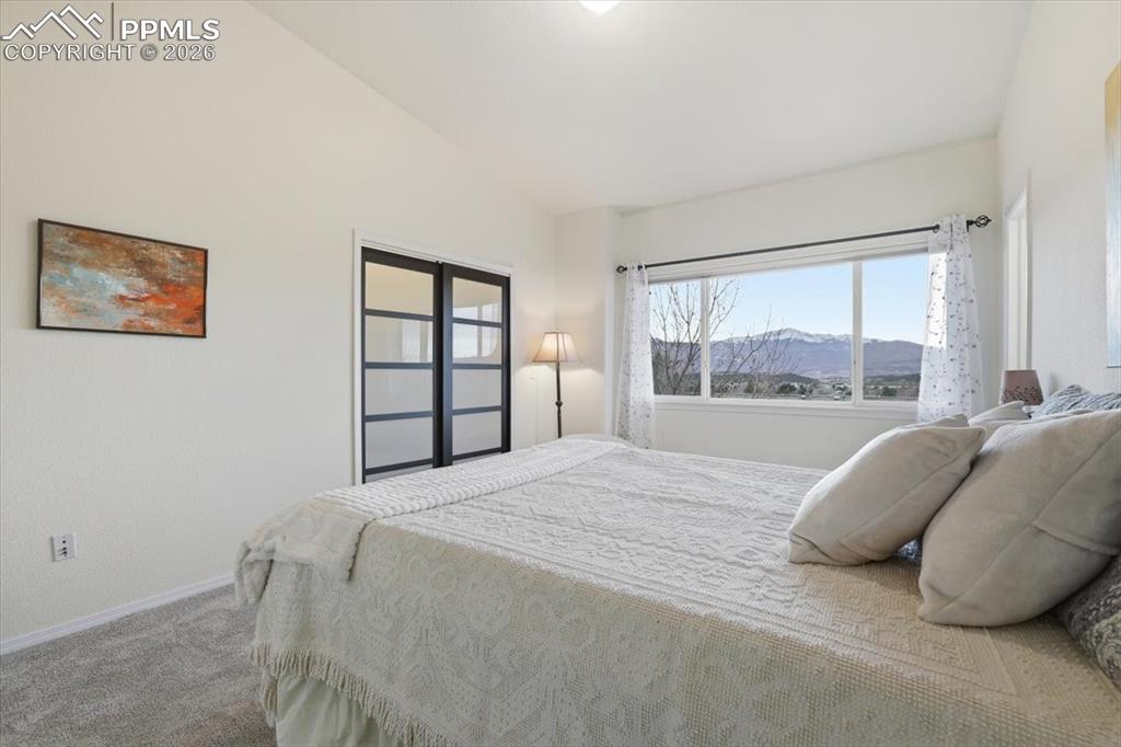 Image 2 of 32: Bedroom