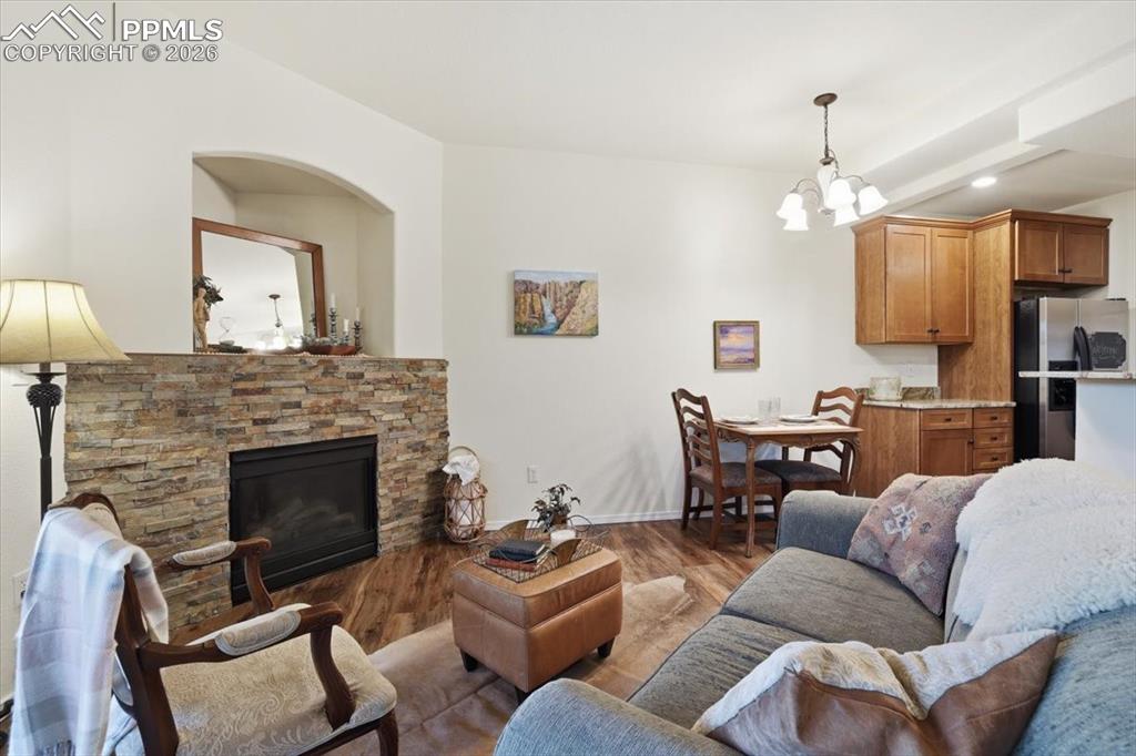 Image 8 of 32: Living Room