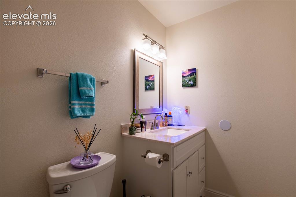 Image 5 of 22: Bathroom