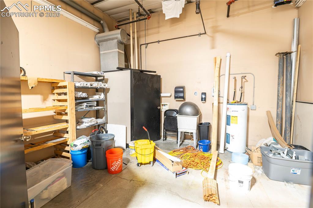 Image 21 of 24: Storage