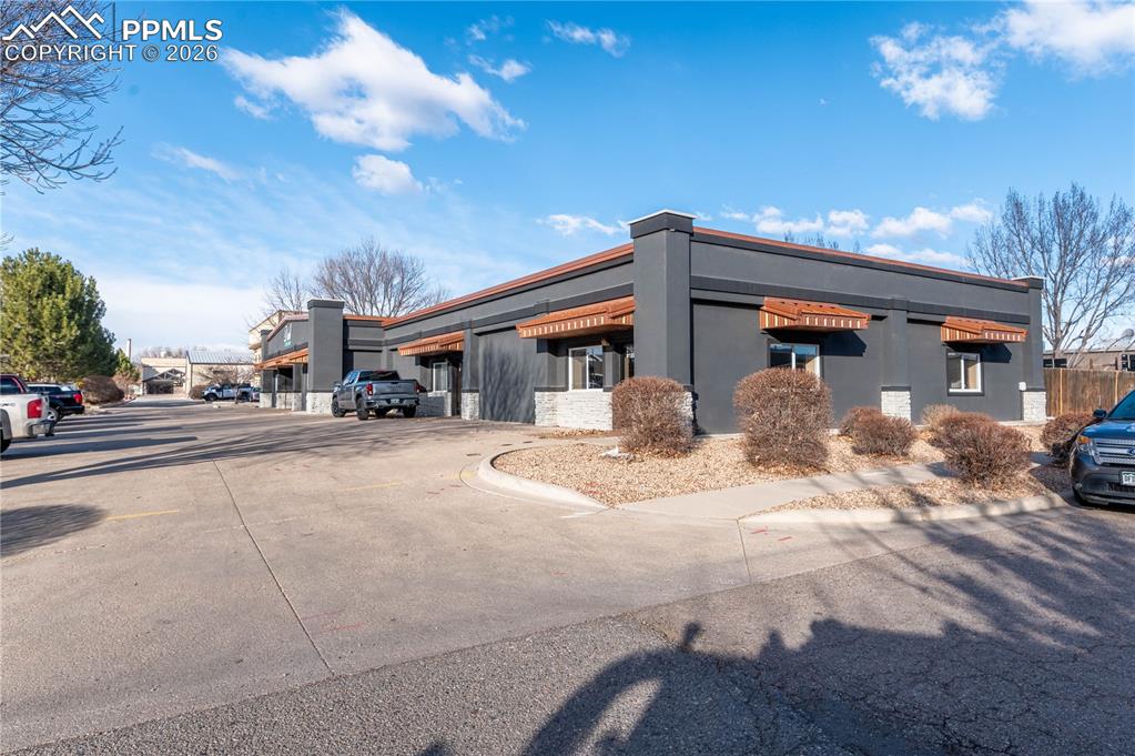 Image 8 of 24: Front of Structure