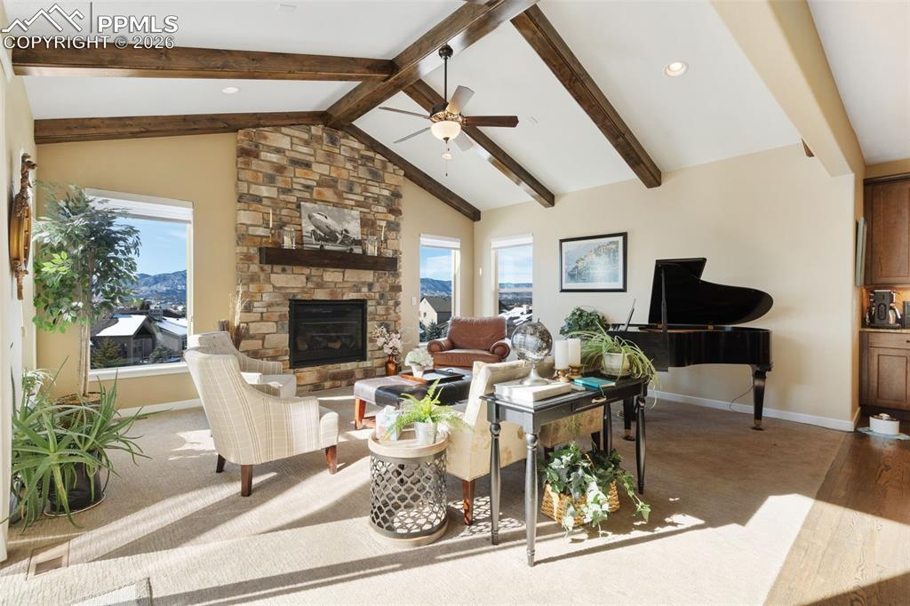 Image 13 of 50: Living Room