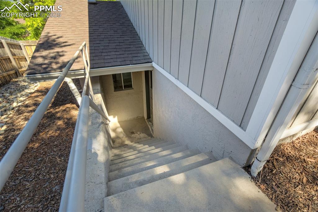 Image 42 of 50: Outdoor access from the lower level