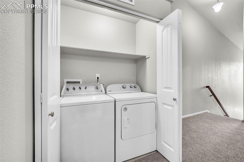 Image 24 of 25: Laundry