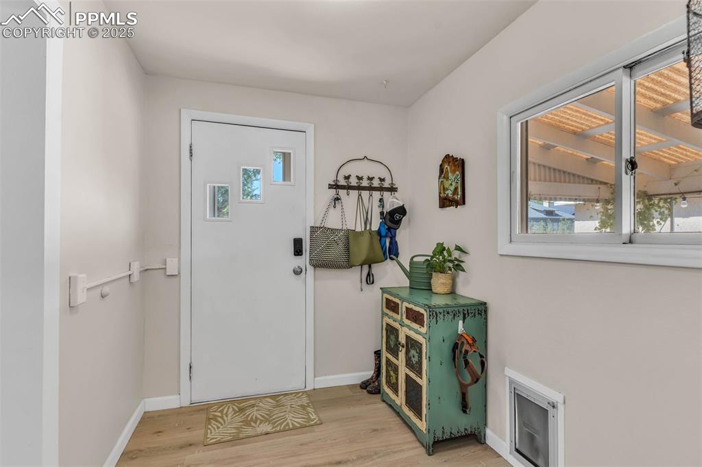 Image 35 of 46: Entry