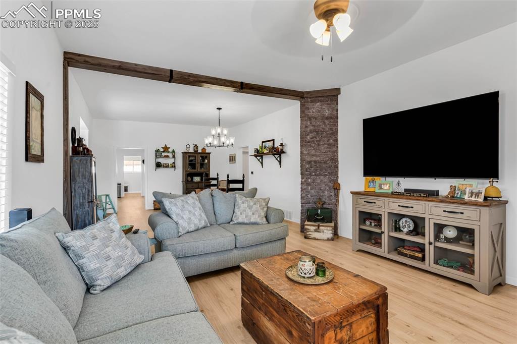 Image 7 of 46: Living Room