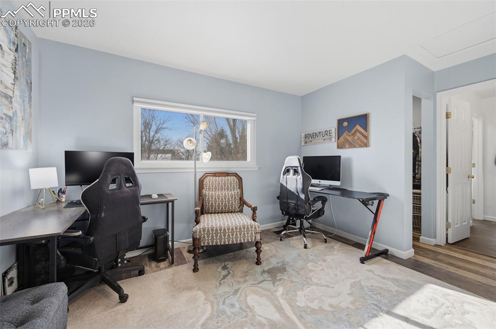 Image 33 of 42: Bedroom