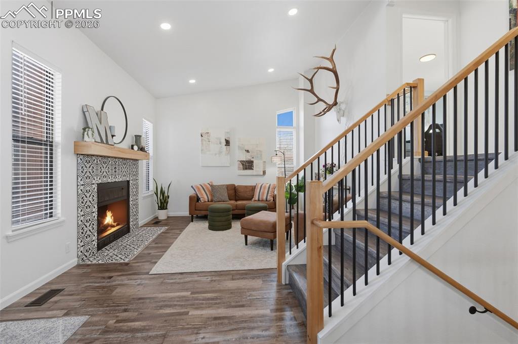 Image 6 of 42: Living Room