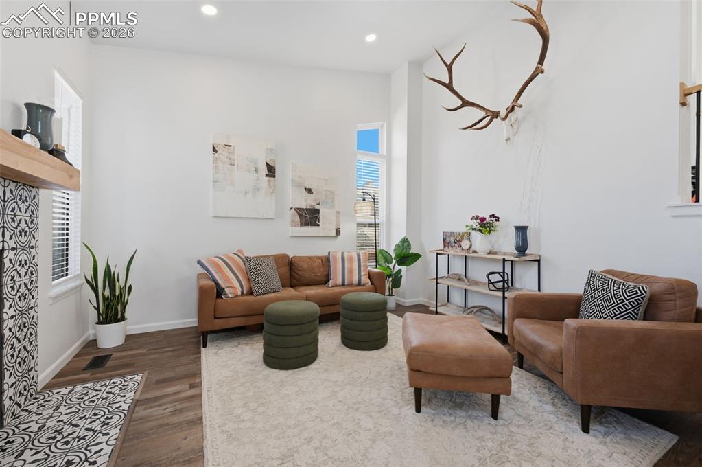 Image 7 of 42: Living Room