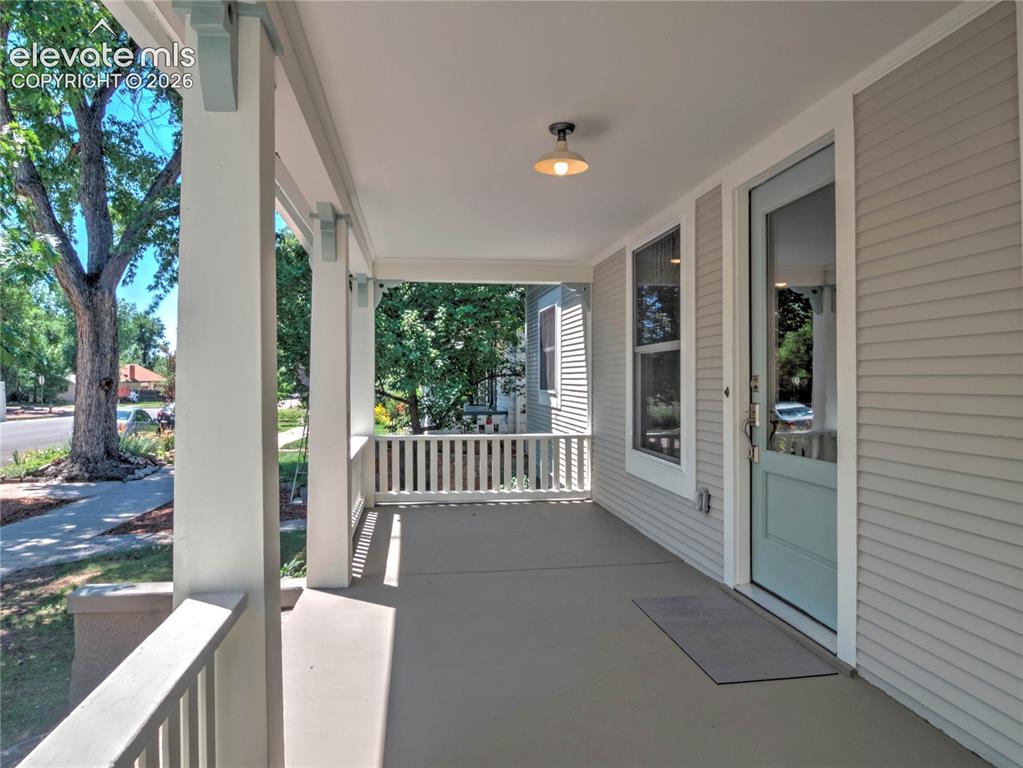 Image 2 of 4: Patio