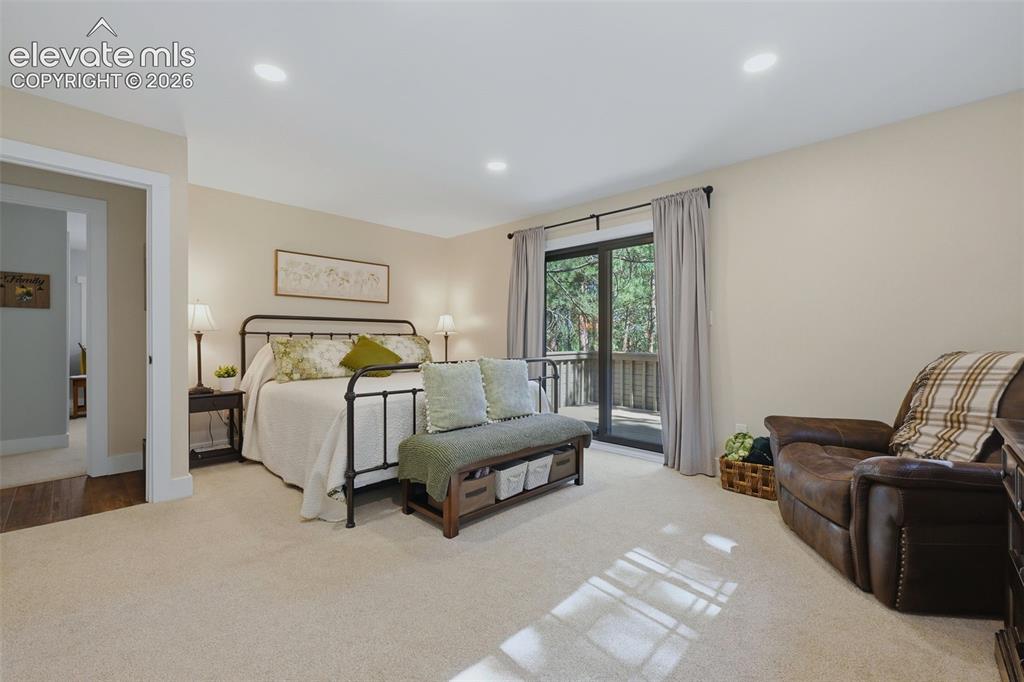 Image 14 of 34: Master bedroom 