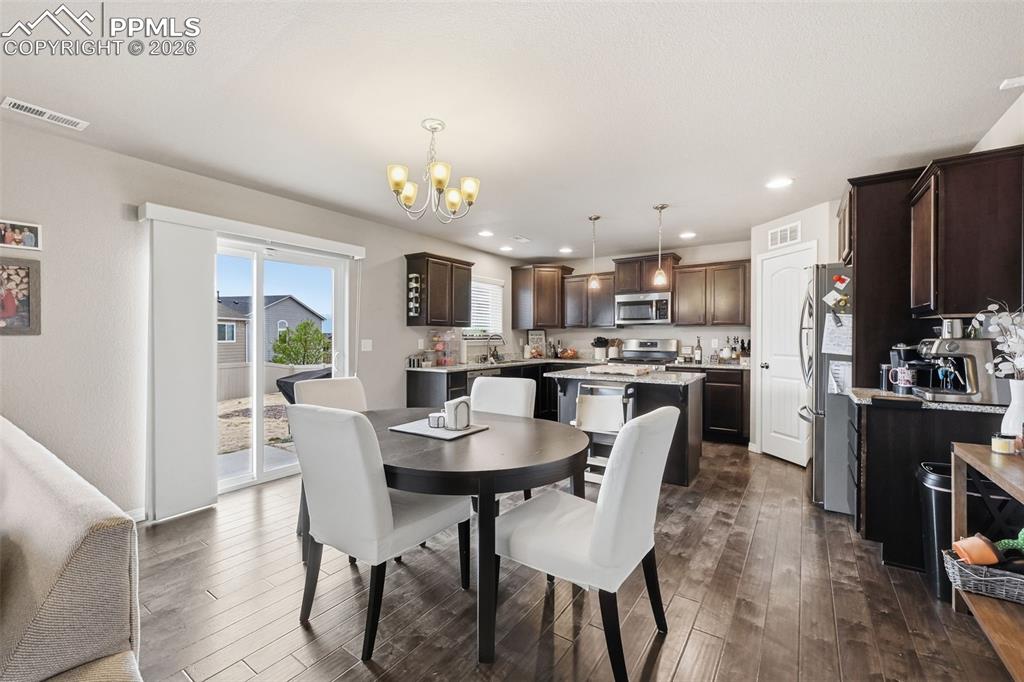 Image 2 of 30: Dining Area